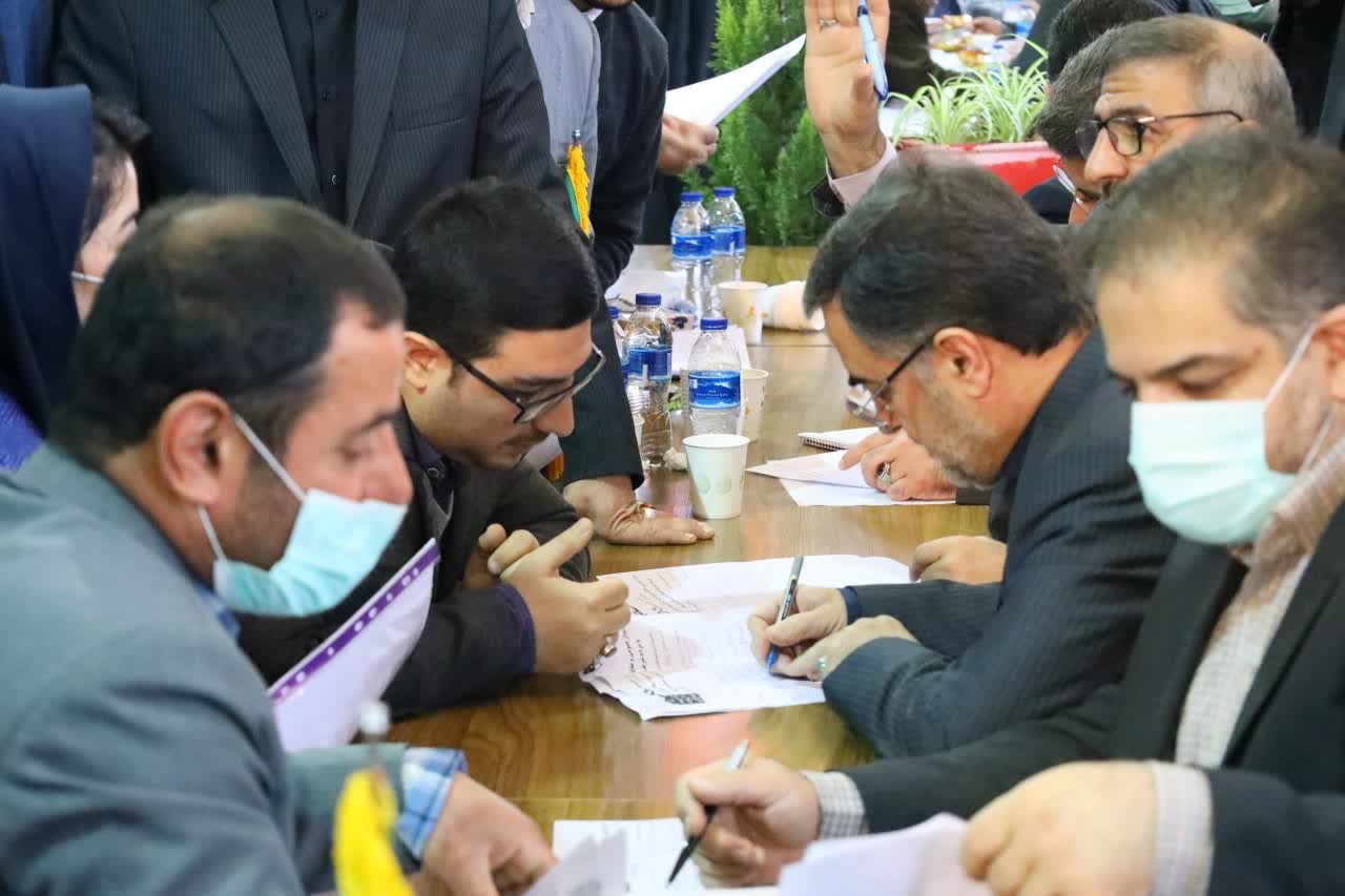 برگزاری میز ارتباط مردمی استان مازندران