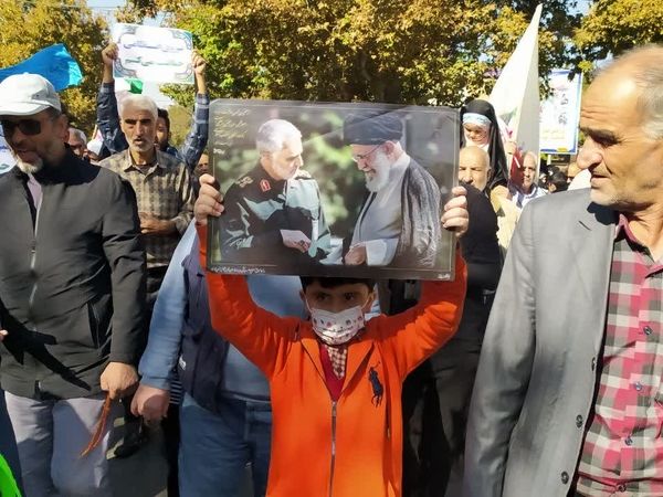 خروش مردم دارالمجاهدین همدان در راهپیمایی 13 آبان