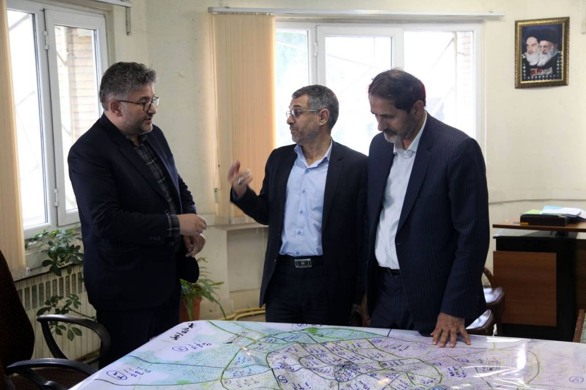 پیگیرے رفع برخے مشڪلات پیش‌روے مجموعه شهردارے اردبیل 
