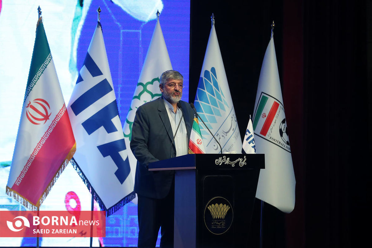 پولادگر: تدبیر مدیریتی کیروش از او مربی کمنظیری ساخته است/ امیدوارم در جام جهانی خاطرات خوب گذشته تکرار شود