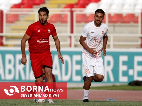 دیدار تیم های فوتبال سپیدرود رشت _ مس سونگون 