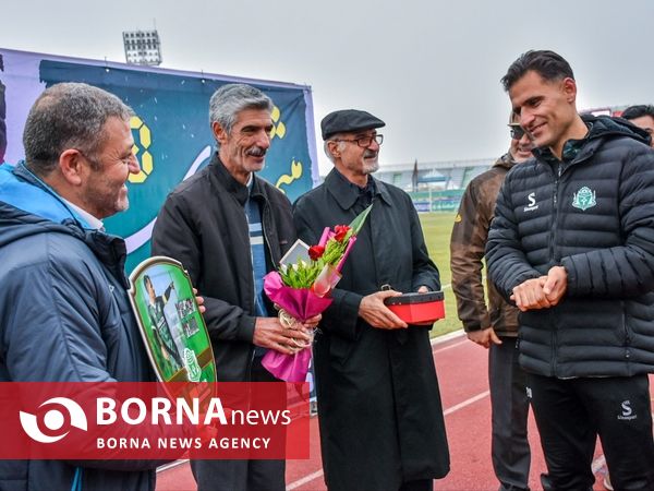 دیدار تیم های فوتبال آلومینیوم - گل گهر