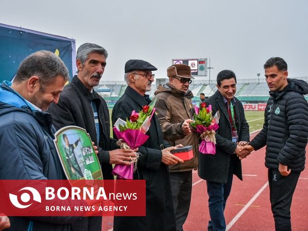 دیدار تیم های فوتبال آلومینیوم - گل گهر