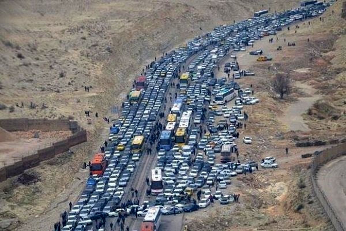 ترافیک سنگین جاده‌های منتهی به مرزهای ۶گانه