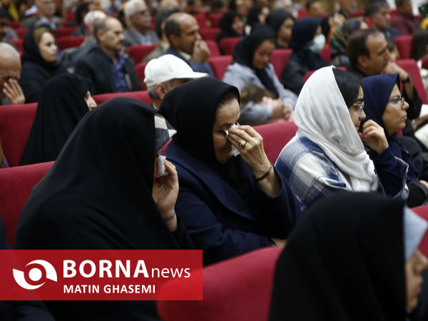 اکران مستند از تیرانا تا تهران