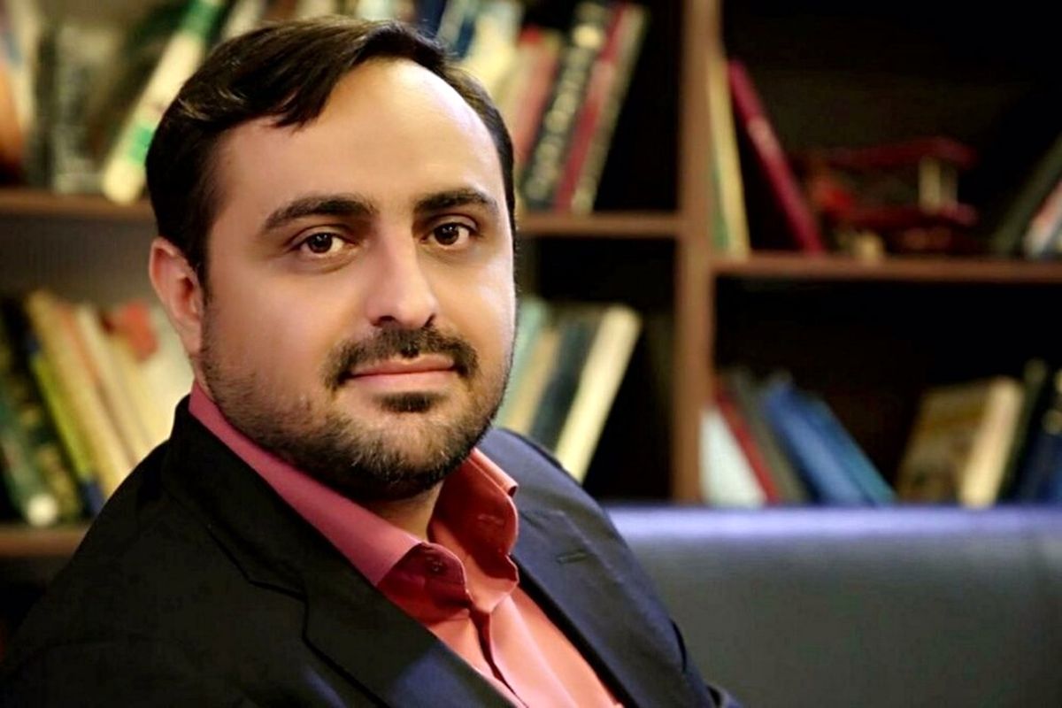 مجید اکبرشاهی رییس «مرکز سیمرغ» سیما شد/مدیرکل دفتر فیلمنامه ومدیر تولید آثار کوتاه معاونت سیما نیز حکم گرفتند