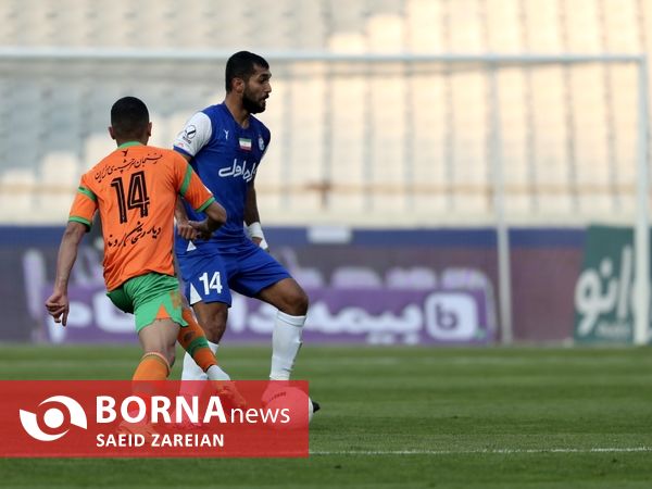 دیدار تیم های استقلال تهران -مس رفسنجان