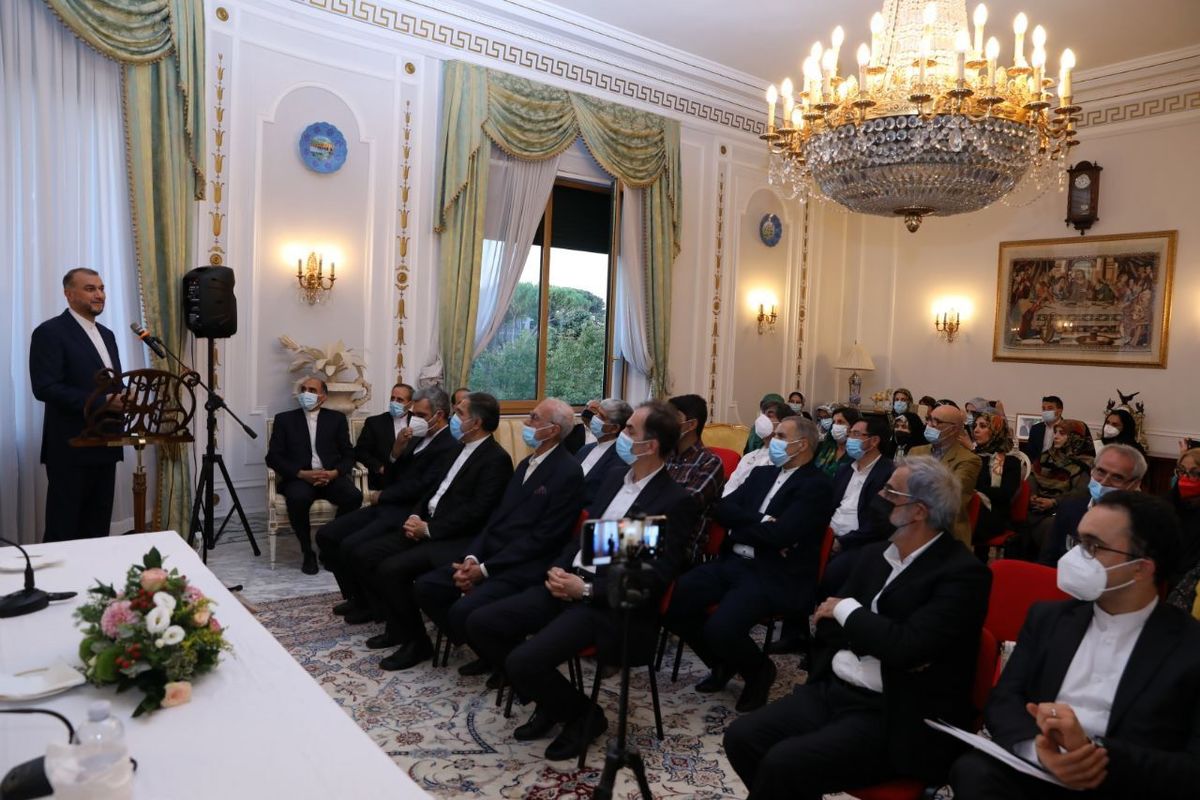 دیدار وزیر امور خارجه با ایرانیان مقیم ایتالیا 