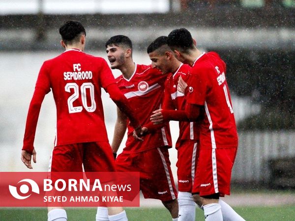 دیدار تیم‌های فوتبال سپیدرود رشت _ صبای اردبیل