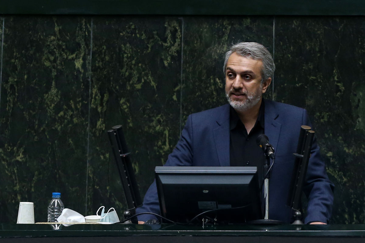 وزیر صمت در منگنه مطالبات شخصی نمایندگان مجلس و رانت خواران 