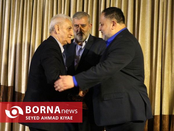 رونمایی از تندیس دکتر مجتهدی بنیانگذار دانشگاه صنعتی شریف