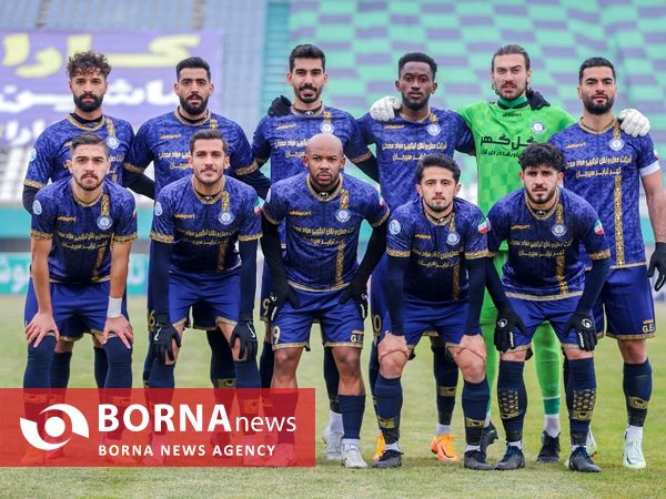 دیدار تیم های فوتبال آلومینیوم - گل گهر