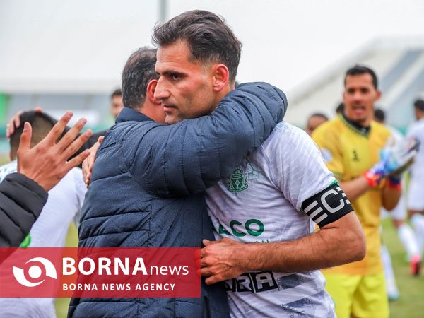 دیدار تیم های فوتبال آلومینیوم - گل گهر