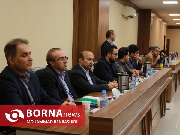 نشست دبیر شورایعالی مناطق آزاد با فعالان فرهنگی و اقتصادی اروند