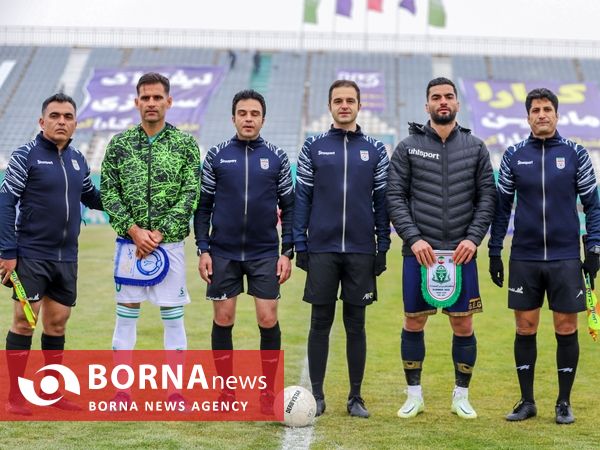 دیدار تیم های فوتبال آلومینیوم - گل گهر