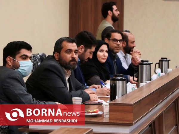 نشست دبیر شورایعالی مناطق آزاد با فعالان فرهنگی و اقتصادی اروند