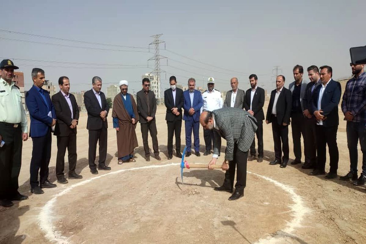 عملیات اجرایی ساخت 240 واحد مسکن ملی در شهر آبیک آغاز شد