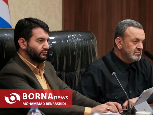 نشست دبیر شورایعالی مناطق آزاد با فعالان فرهنگی و اقتصادی اروند