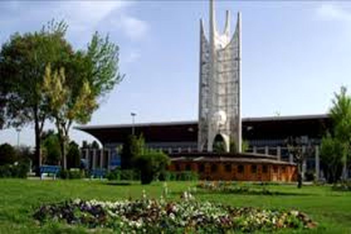 میدان راه آهن یکی از عناصر هویت‌ساز شهر مشهد است/ پیش‌بینی تمامی زیرساخت‌های لازم در طراحی میدان راه آهن