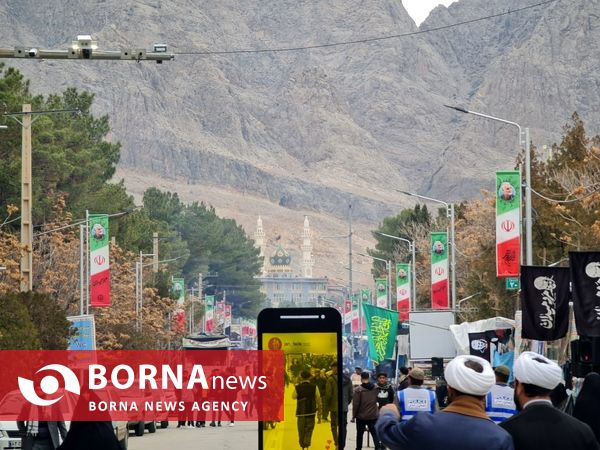 حال و هوای مسیر منتهی به گلزار شهدا کرمان 